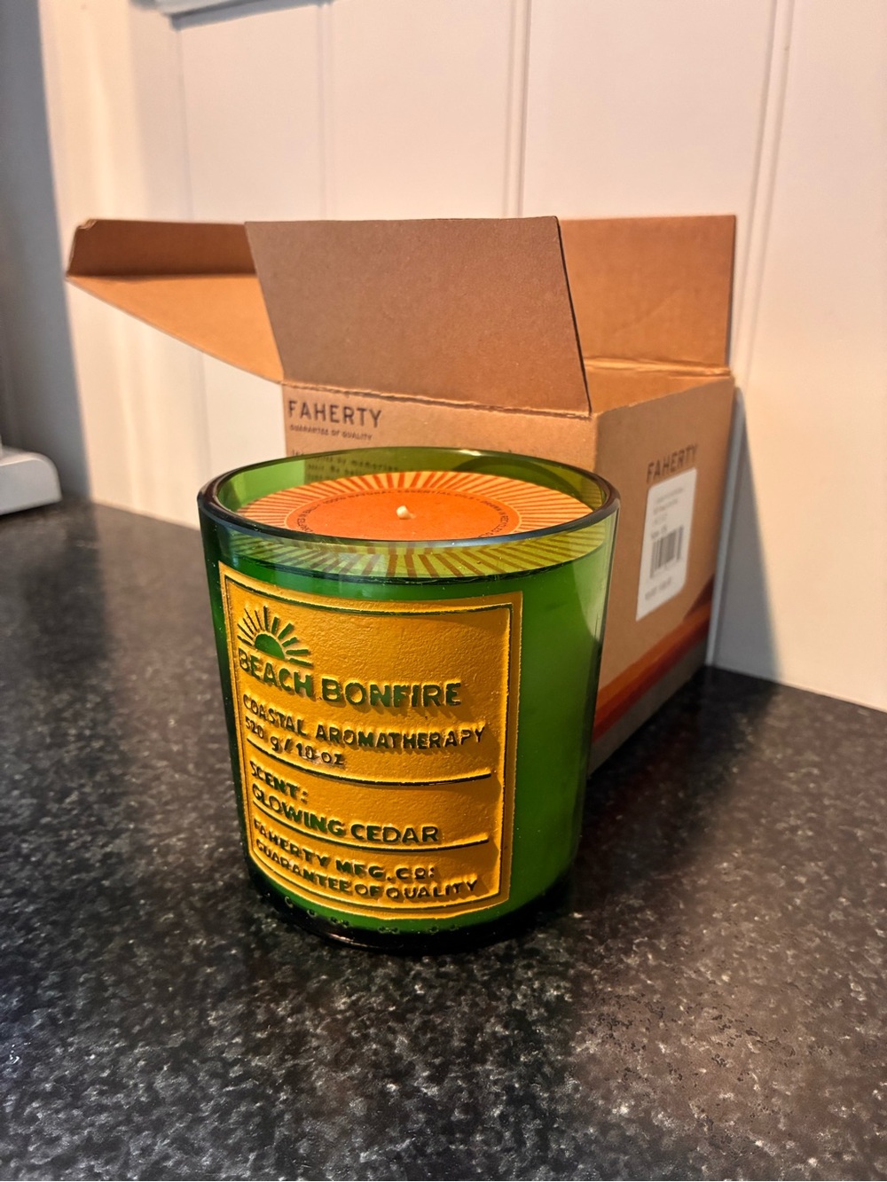 NIB Faherty $68 Beach Bonfire Beeswax Coastal Aroma Therapy Candle